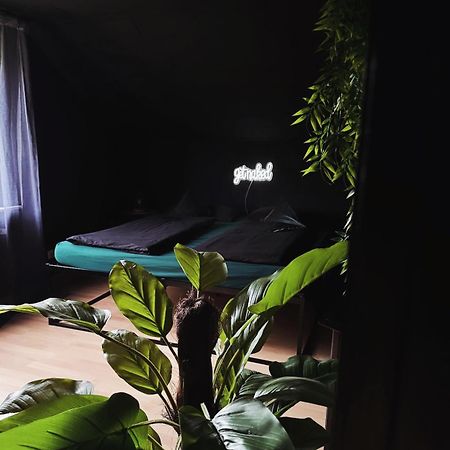 Erwachsenenhotel Bdsm Apartment Hotel Emotion Apartments Mit Privater Sauna Флото Екстериор снимка