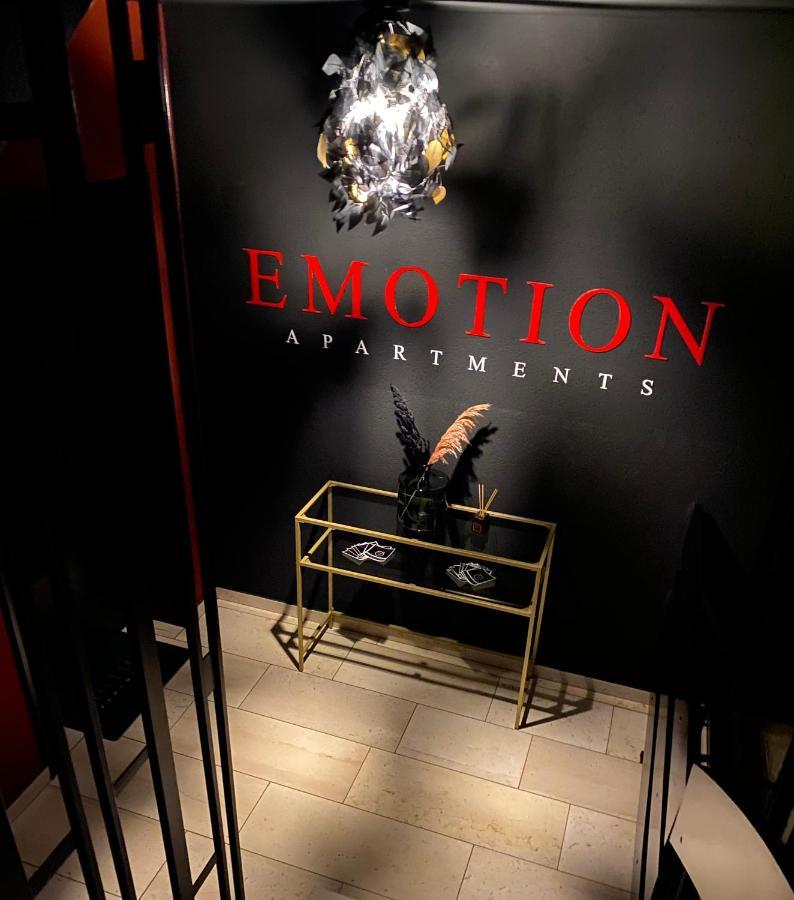 Erwachsenenhotel Bdsm Apartment Hotel Emotion Apartments Mit Privater Sauna Флото Екстериор снимка