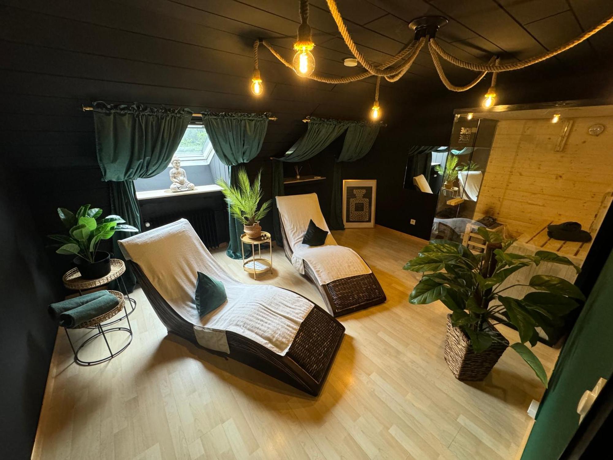 Erwachsenenhotel Bdsm Apartment Hotel Emotion Apartments Mit Privater Sauna Флото Екстериор снимка